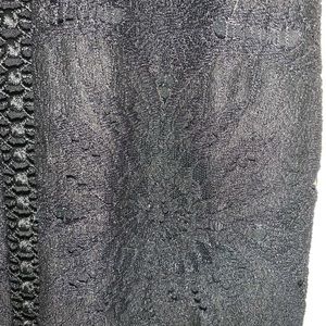 Black textured banana republic skirt. Size 0. Worn once.
